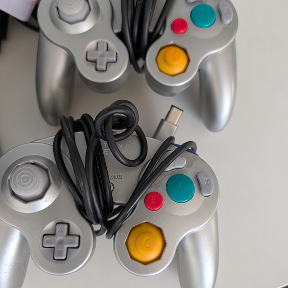 Lot Nintendo GameCube console + 4 Joysticks 🎮 + 5 video game cube - Picture 4 of 10